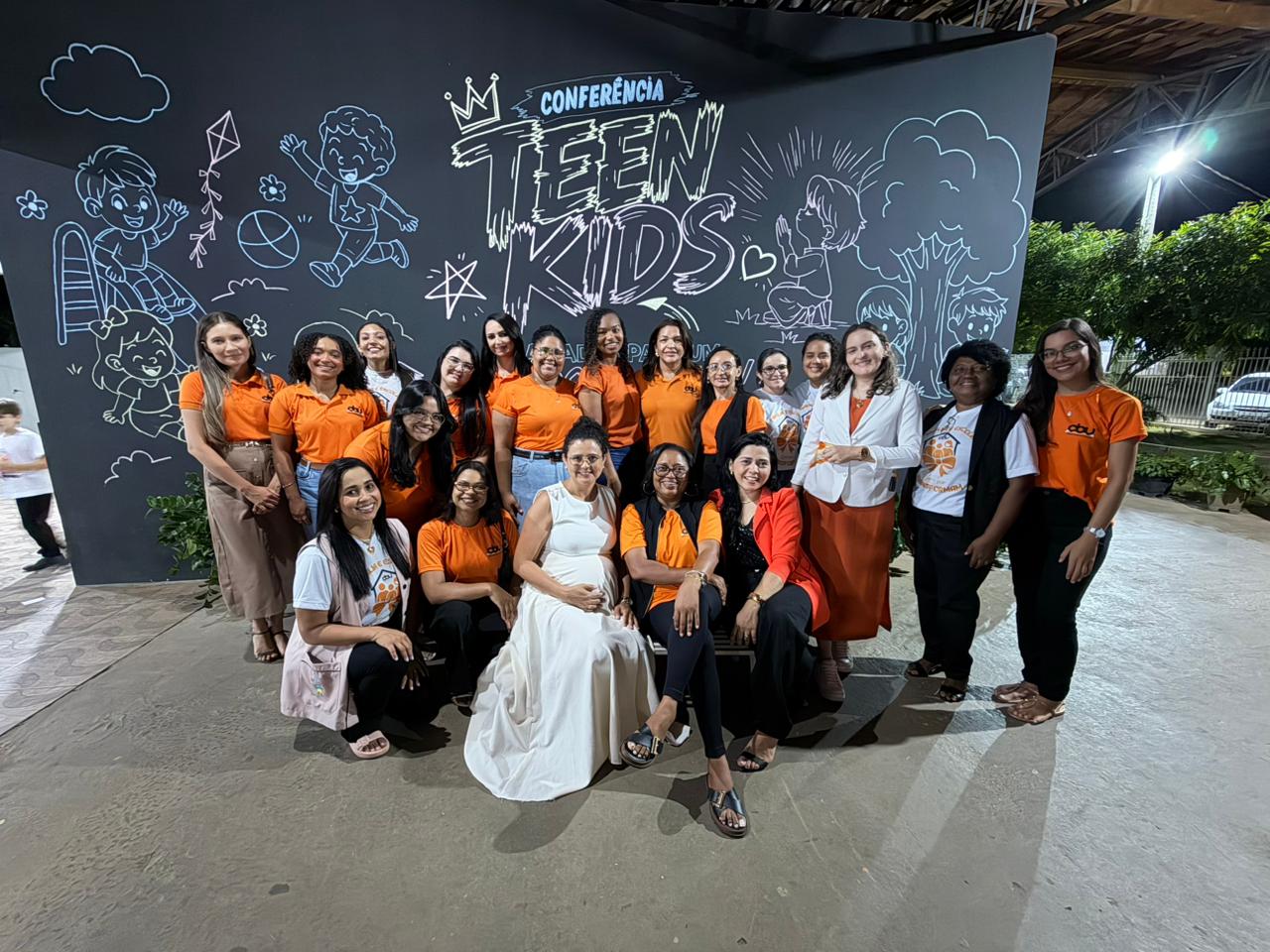 Equipe do CBU reunida durante a Conferência Teen Kids